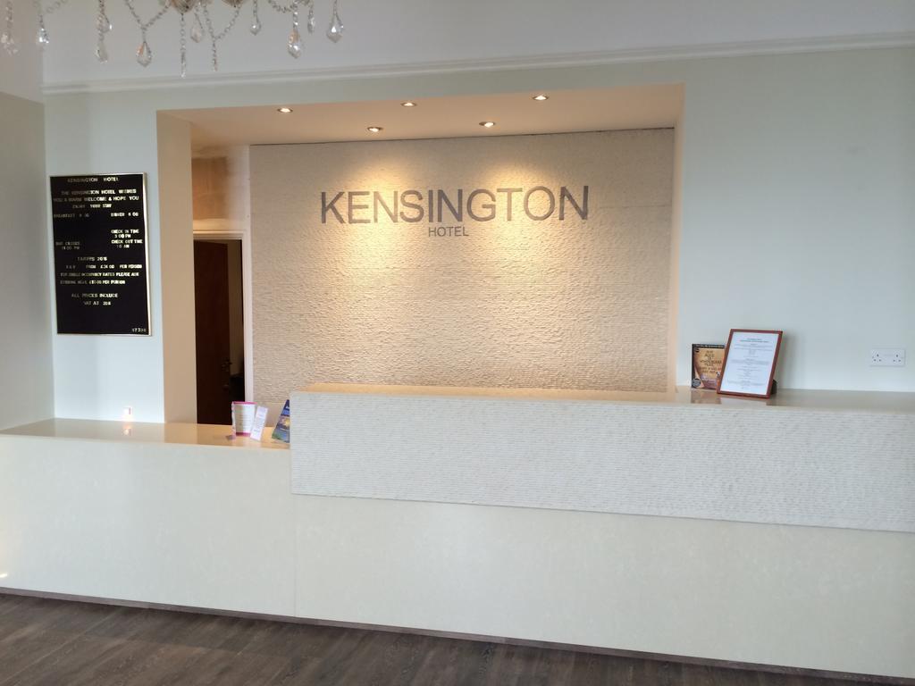 Kensington Hotel Ландъндо Екстериор снимка